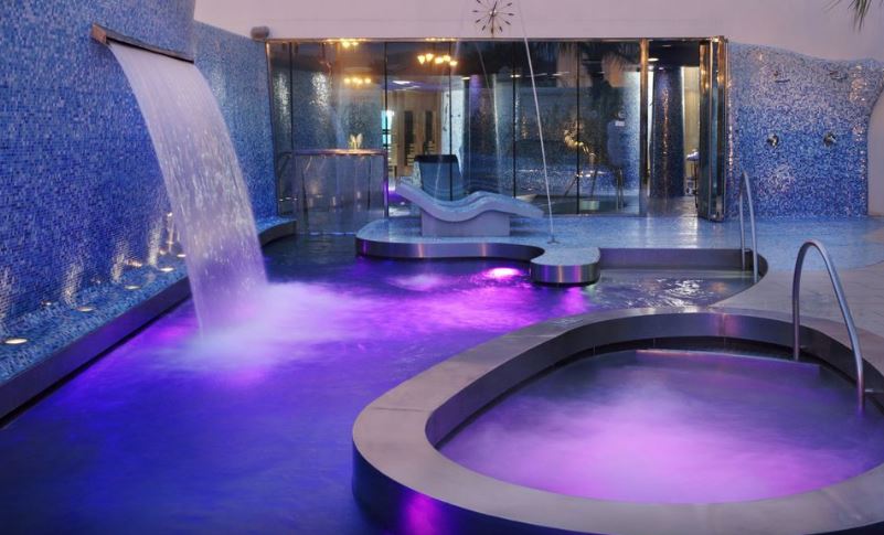 Las Arenas Balneario Resort