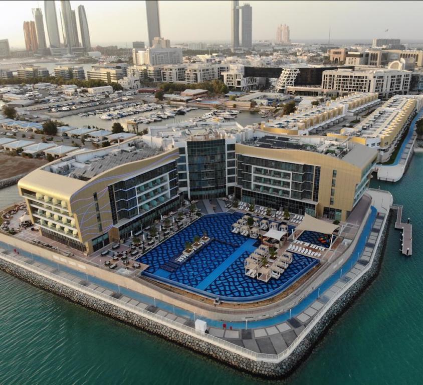 Disabled Holidays - Royal M Hotel & Resort - United_Arab_Emirates