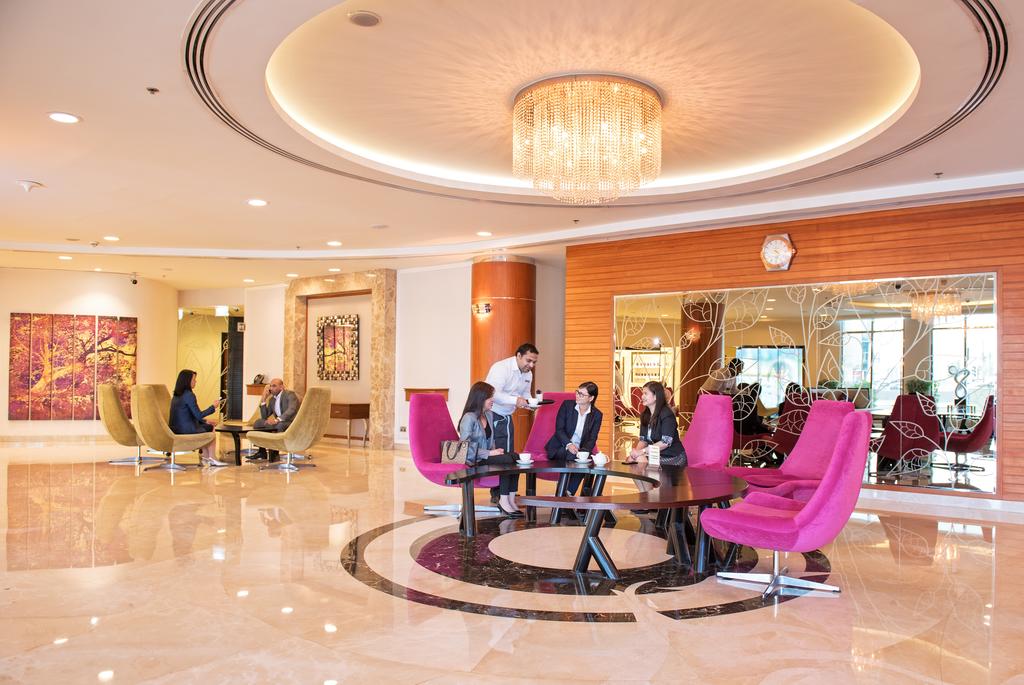AVANI Deira Dubai Hotel