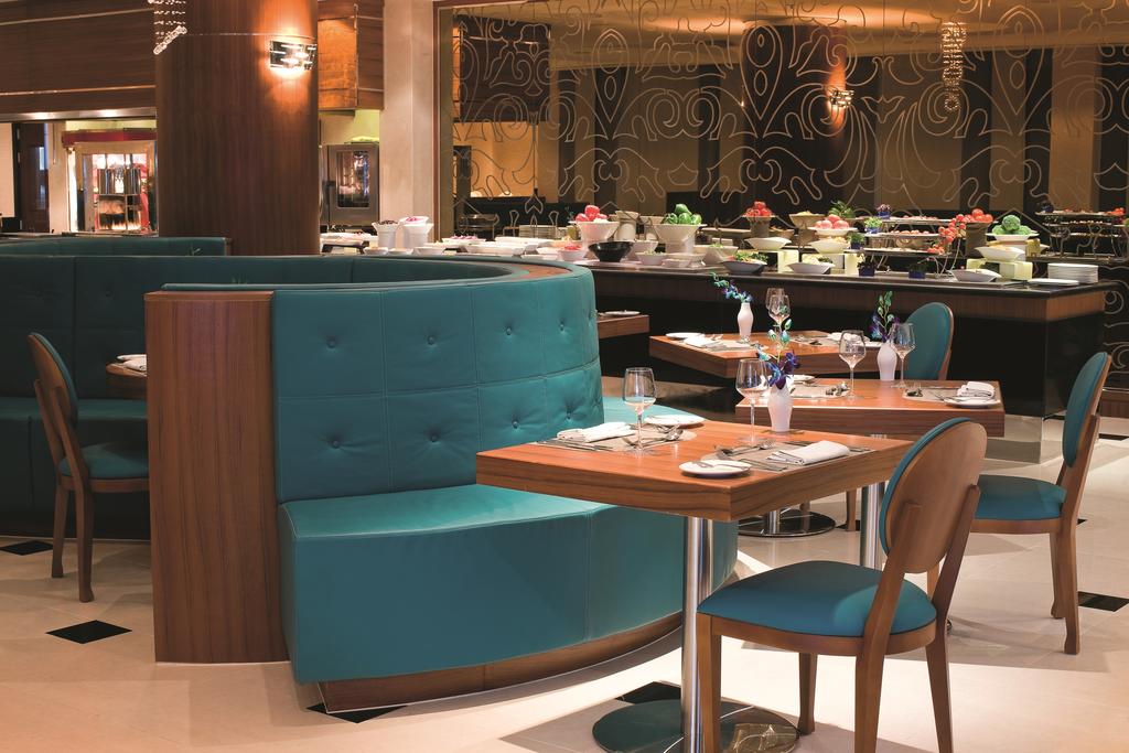 AVANI Deira Dubai Hotel