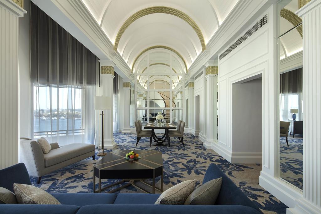 Radisson Blu Dubai Deira Creek