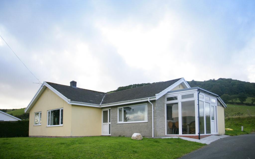 Disabled Holidays - Bungalow in Aberystwyth- Ceredigion - Owners Direct, Wales