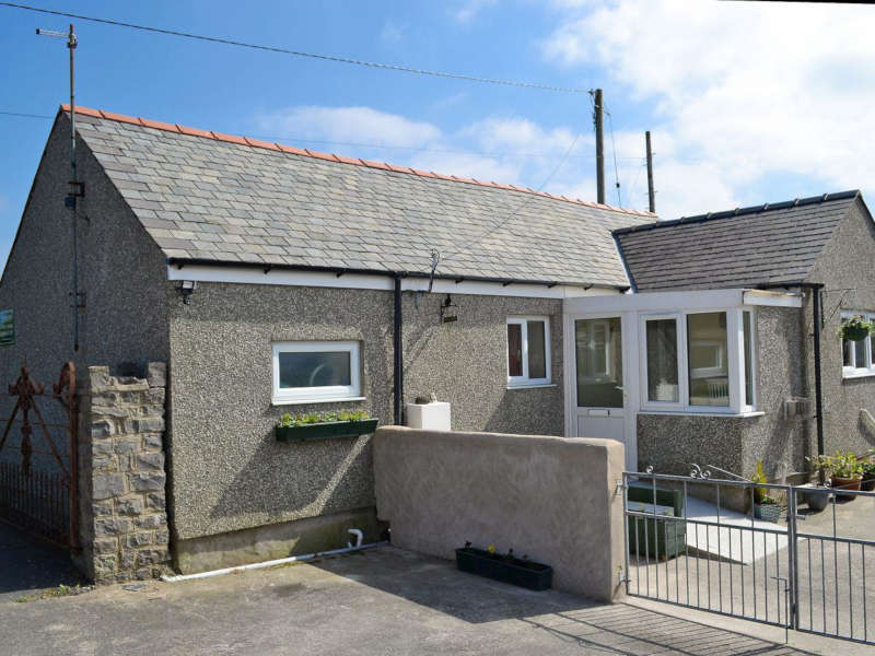Disabled Holidays - Cottage in Llangefni- Anglesey - Owners Direct, Wales