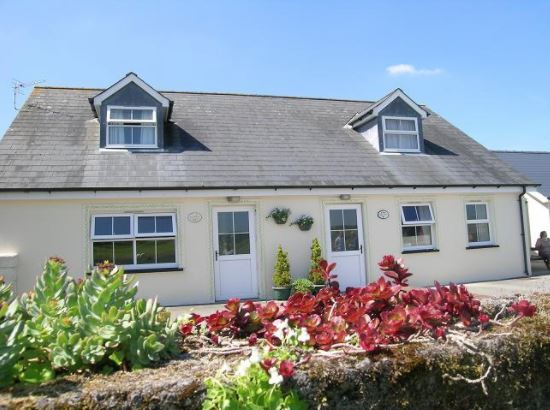 Disabled Holidays - Honeysuckle Bungalow - Whitland, Carmarthenshire