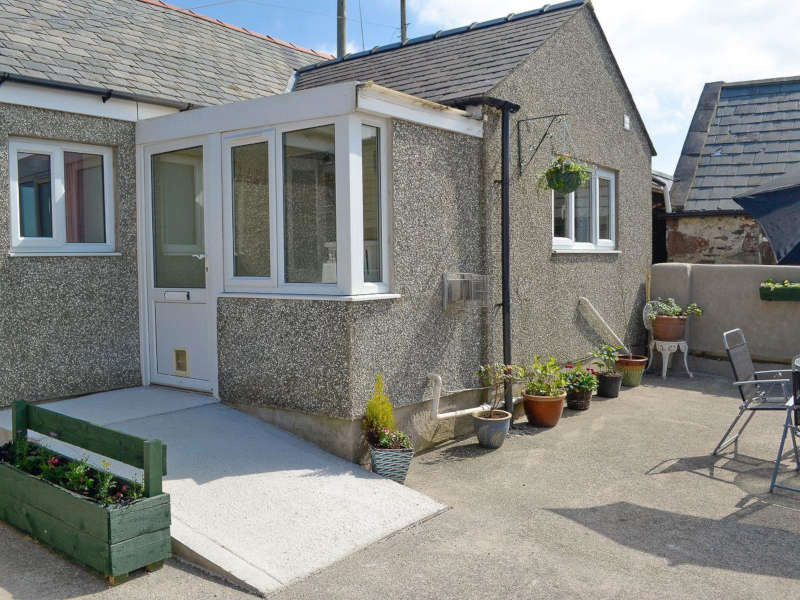 Disabled Holidays - Ty Cottage - Llangefni, Anglesey