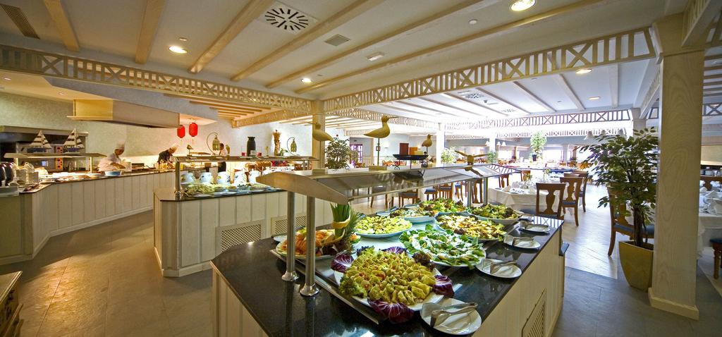 Gran Castillo Tagoro Family and Fun Hotel, Playa Blanca