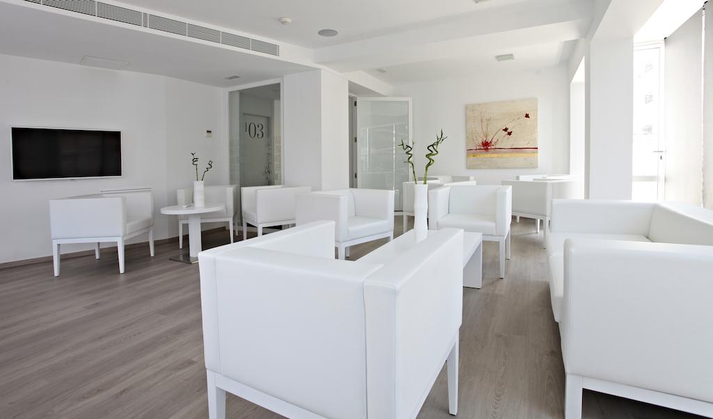 Mar Calma Hotel