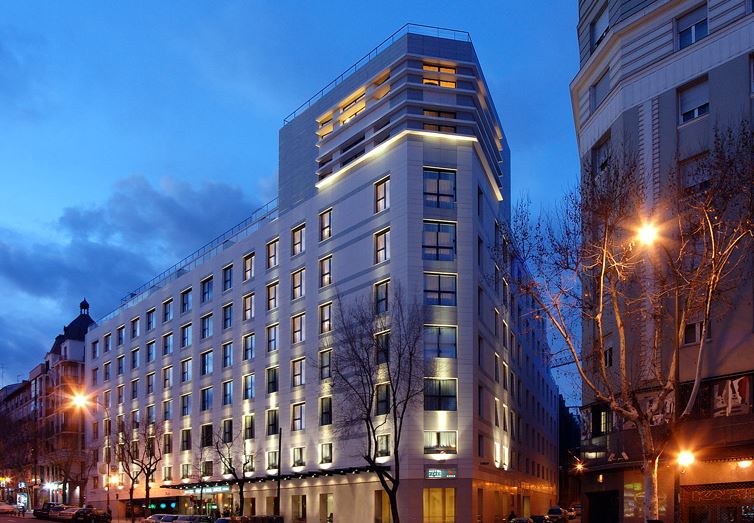 Disabled Holidays - Hotel Paseo del Arte, Madrid, Spain