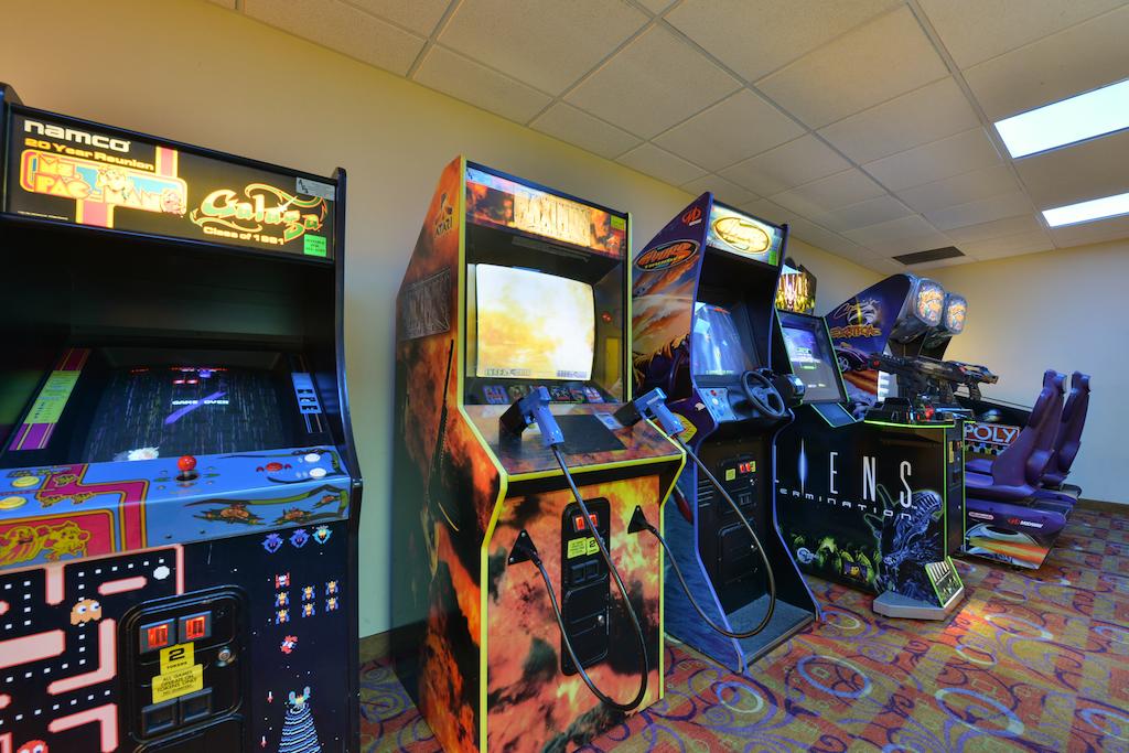 Comfort Suites Maingate East